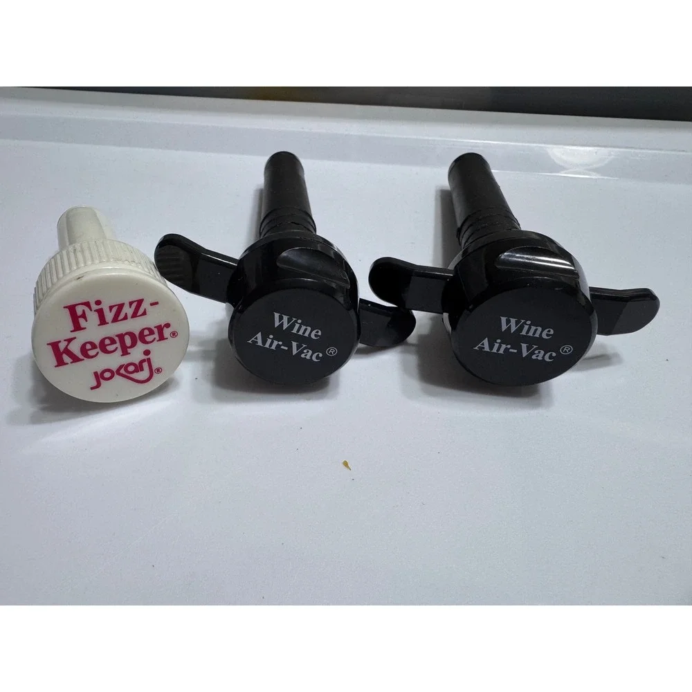 Jokari Fizz-Keeper Soda Pump and Wine Air-Vac Bottle Stopper Preserver Lot of 3